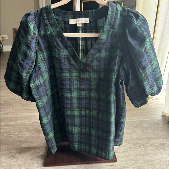 EUC LOFT Plaid V-Neck Puff Sleeve Top - Picture 3 of 6